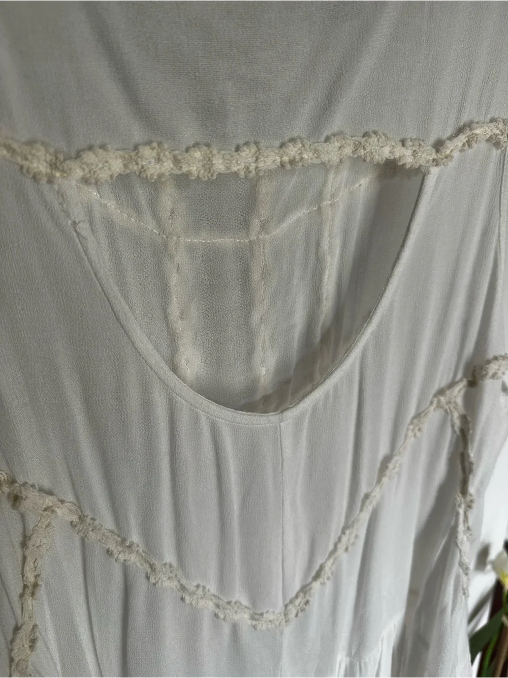 🎯 POL White Lace-Trim Peplum Tank Top - Picture 7 of 9